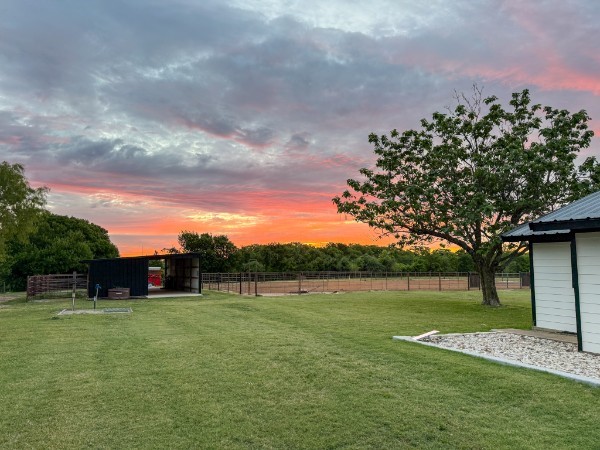 1739 Fm 67 Covington TX 76636