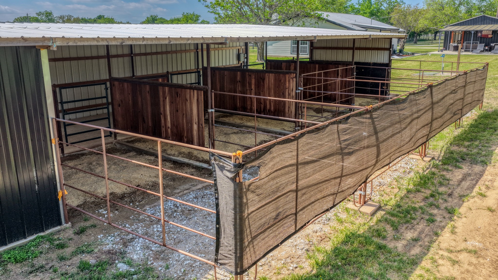 1739 Fm 67 Covington TX 76636