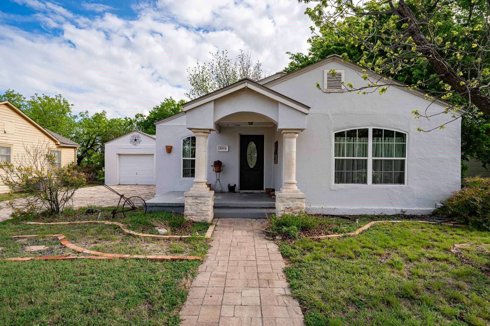 1004 N 7th Street Ballinger TX 76821