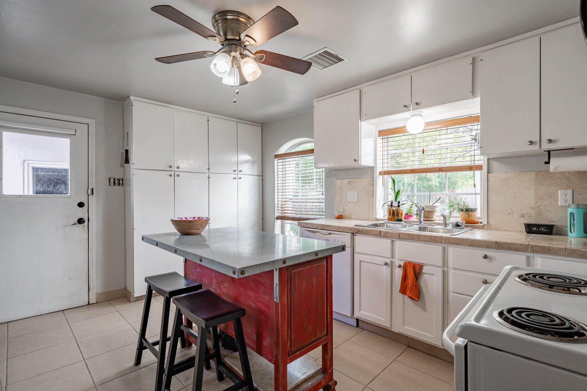 1004 N 7th Street Ballinger TX 76821