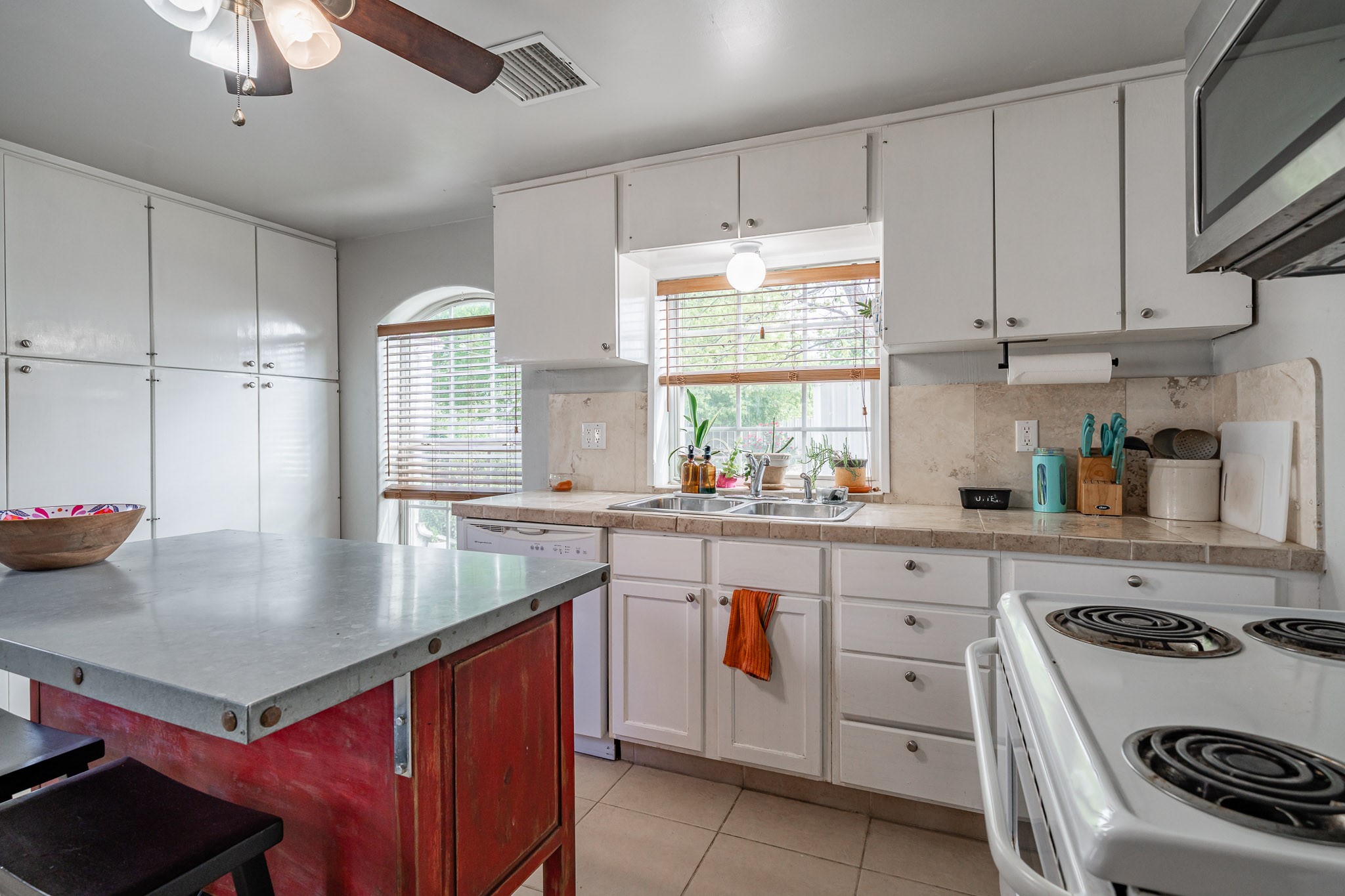 1004 N 7th Street Ballinger TX 76821