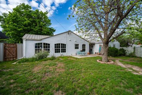 1004 N 7th Street Ballinger TX 76821