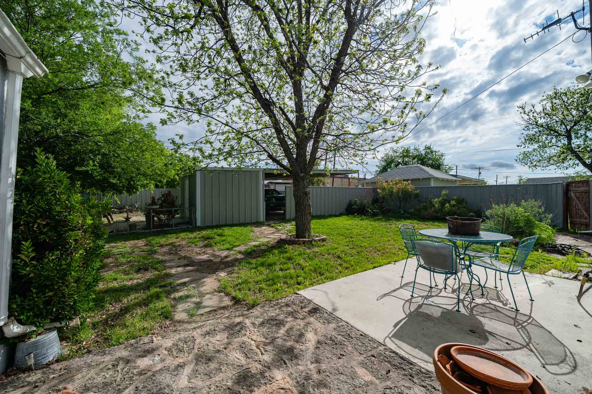 1004 N 7th Street Ballinger TX 76821