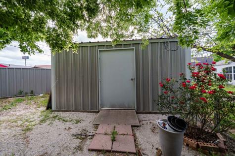 1004 N 7th Street Ballinger TX 76821