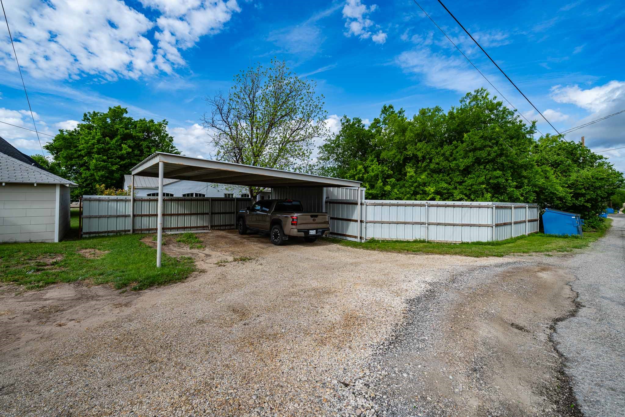 1004 N 7th Street Ballinger TX 76821