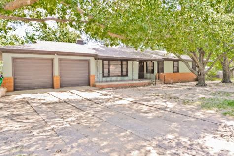 307 W Nelson Street Bowie TX 76230