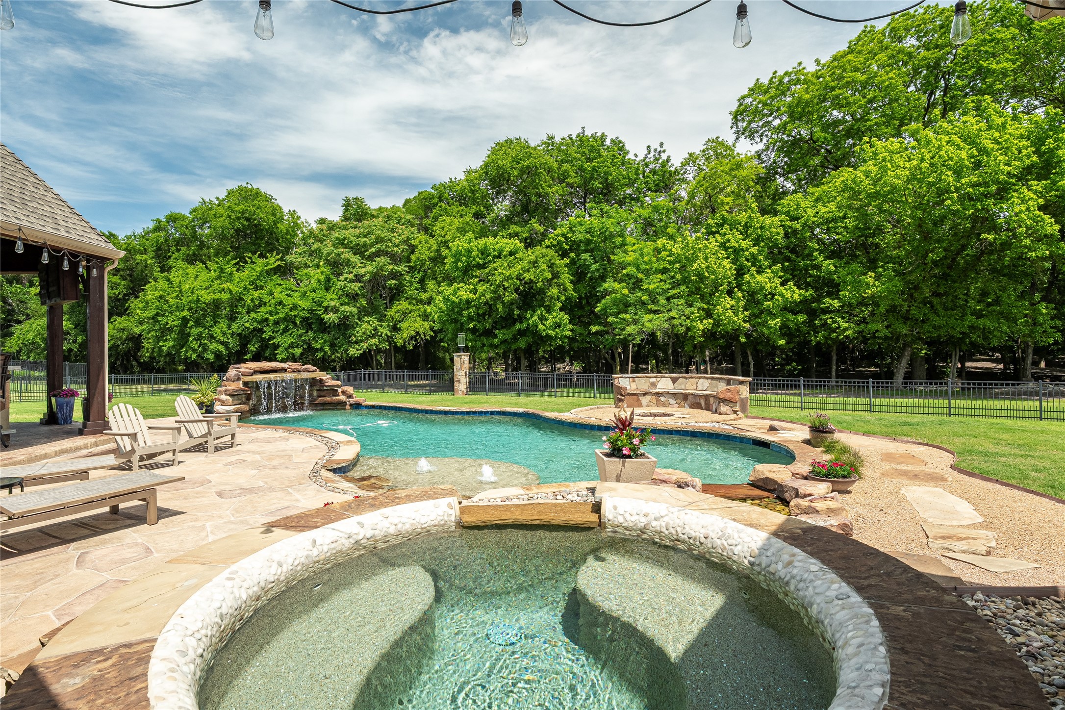 1615 Sara Cove Lucas TX 75002