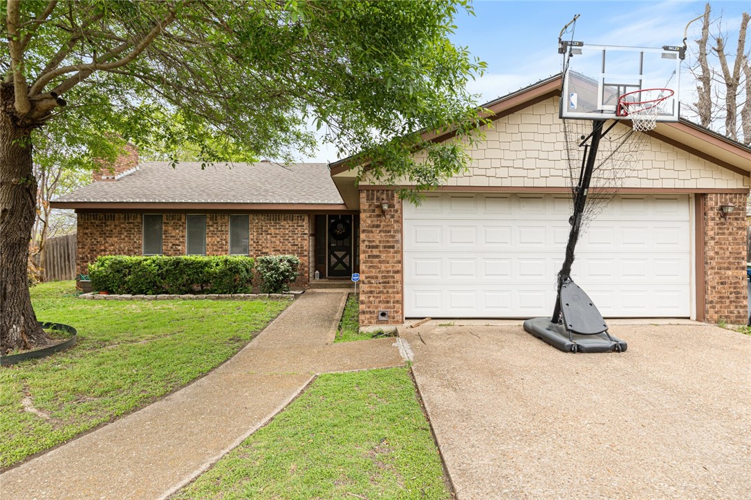 245 Monterrey Drive Hewitt TX 76643