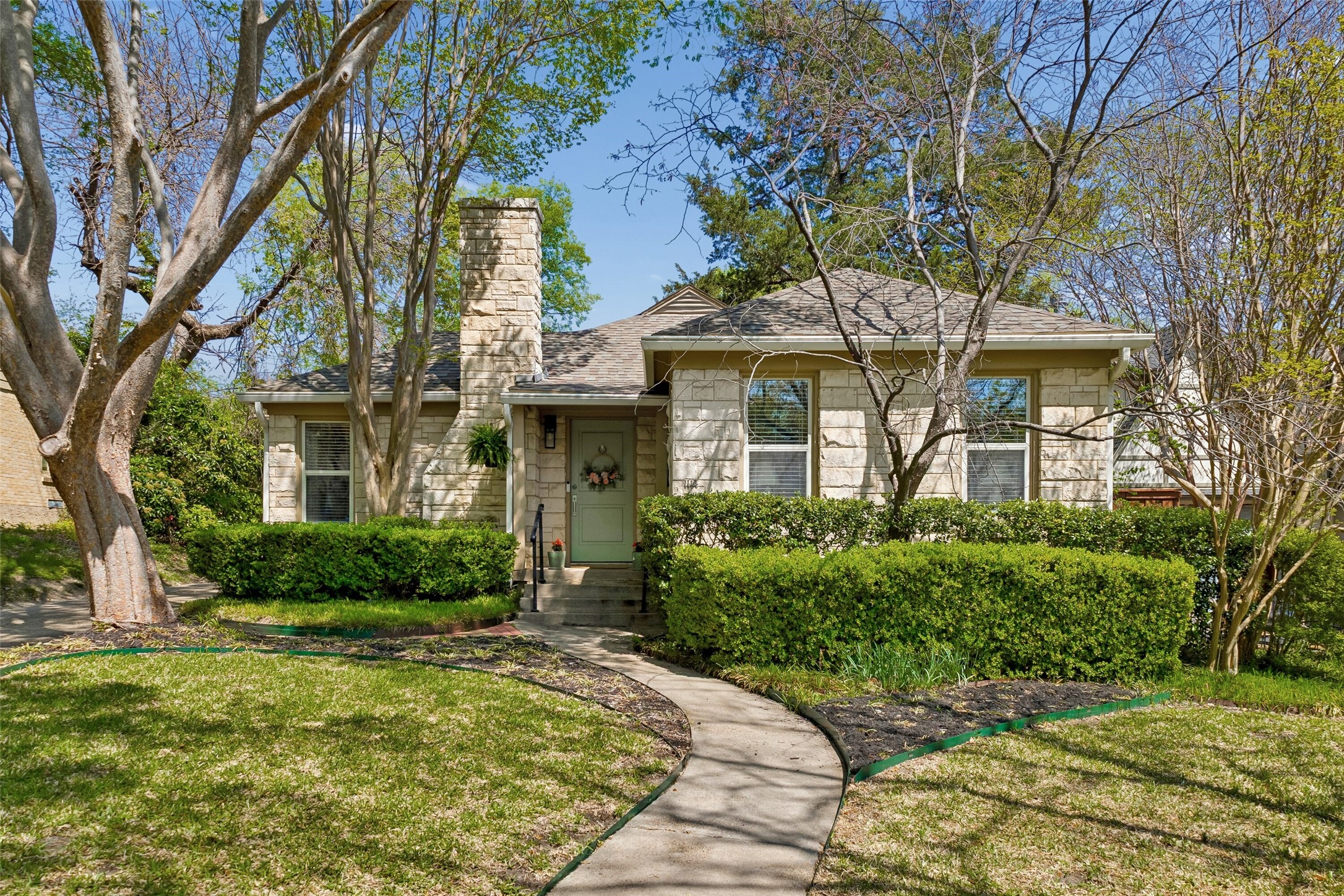 1114 Valencia Street Dallas TX 75223