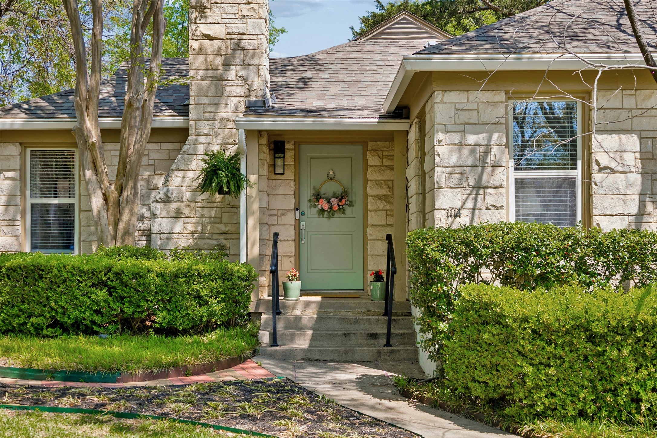 1114 Valencia Street Dallas TX 75223
