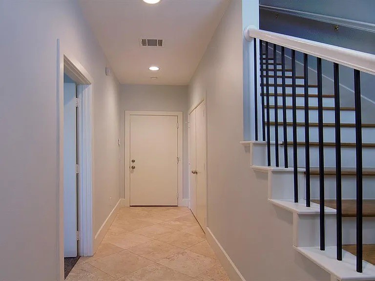 2606 Shelby Avenue Dallas TX 75219
