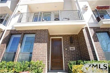 2606 Shelby Avenue Dallas TX 75219