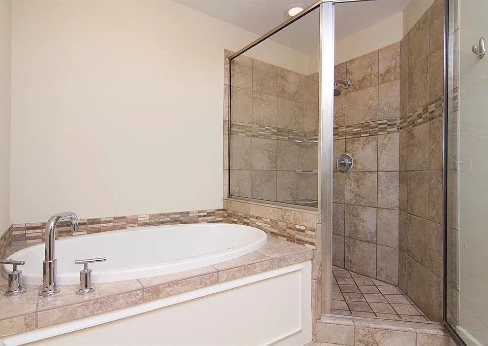 2606 Shelby Avenue Dallas TX 75219