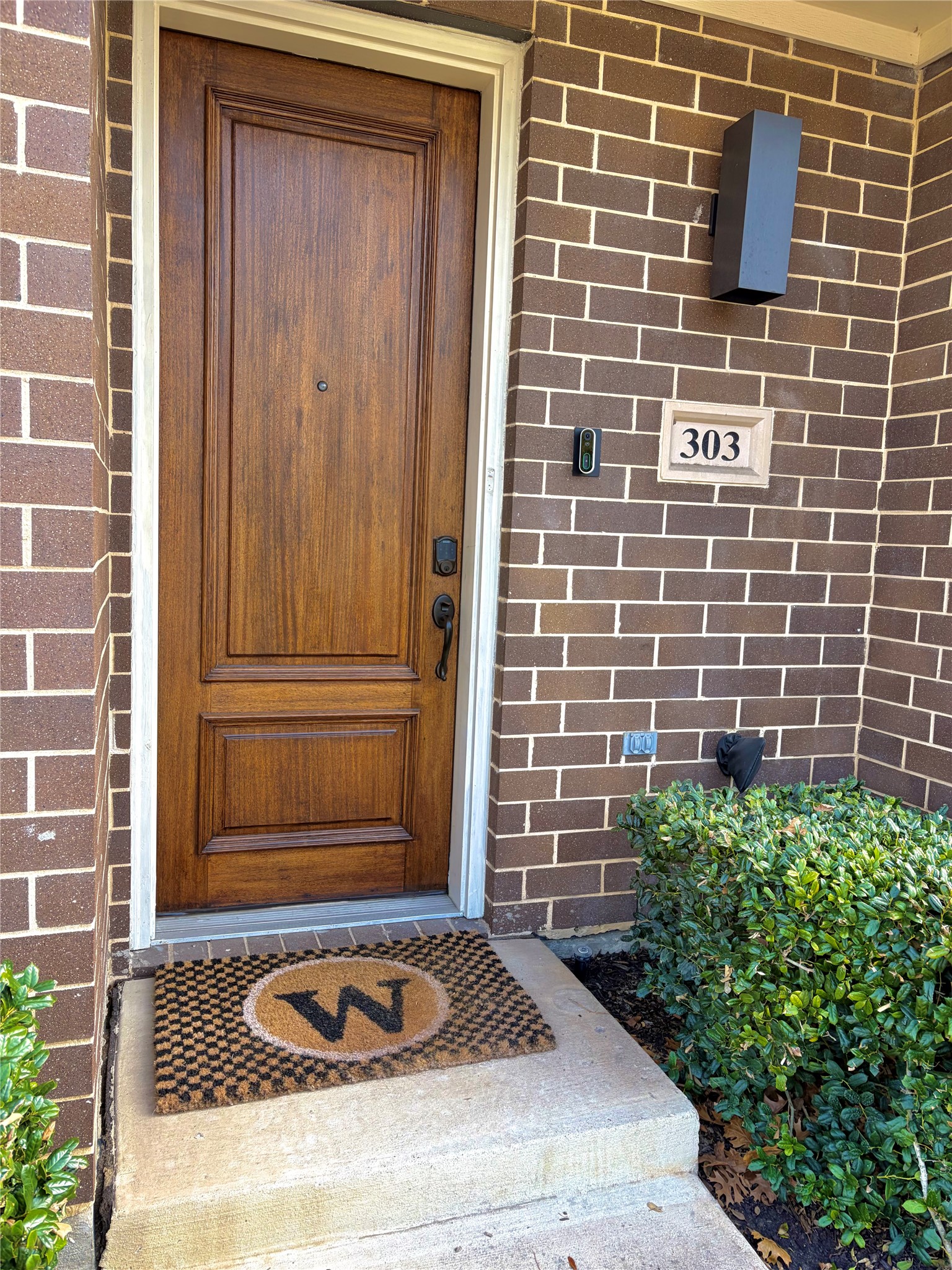 2606 Shelby Avenue Dallas TX 75219