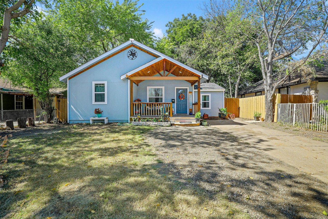 514 Royal Avenue Grand Prairie TX 75051