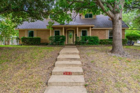 303 Willowbrook Drive Duncanville TX 75116