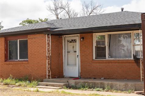 2001 N 7th Street Tahoka TX 79373