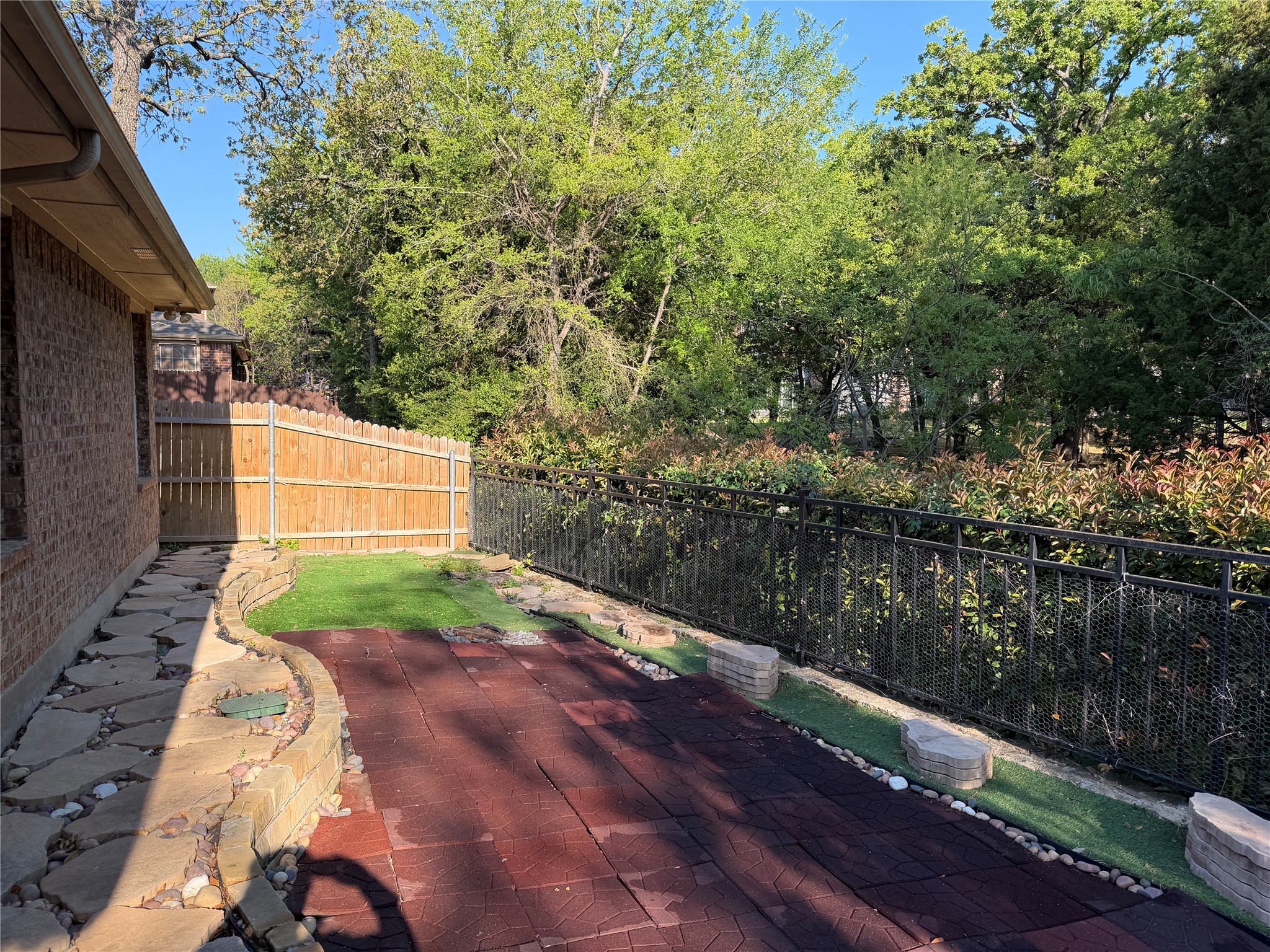 2525 Creek Villas Drive Bedford TX 76022