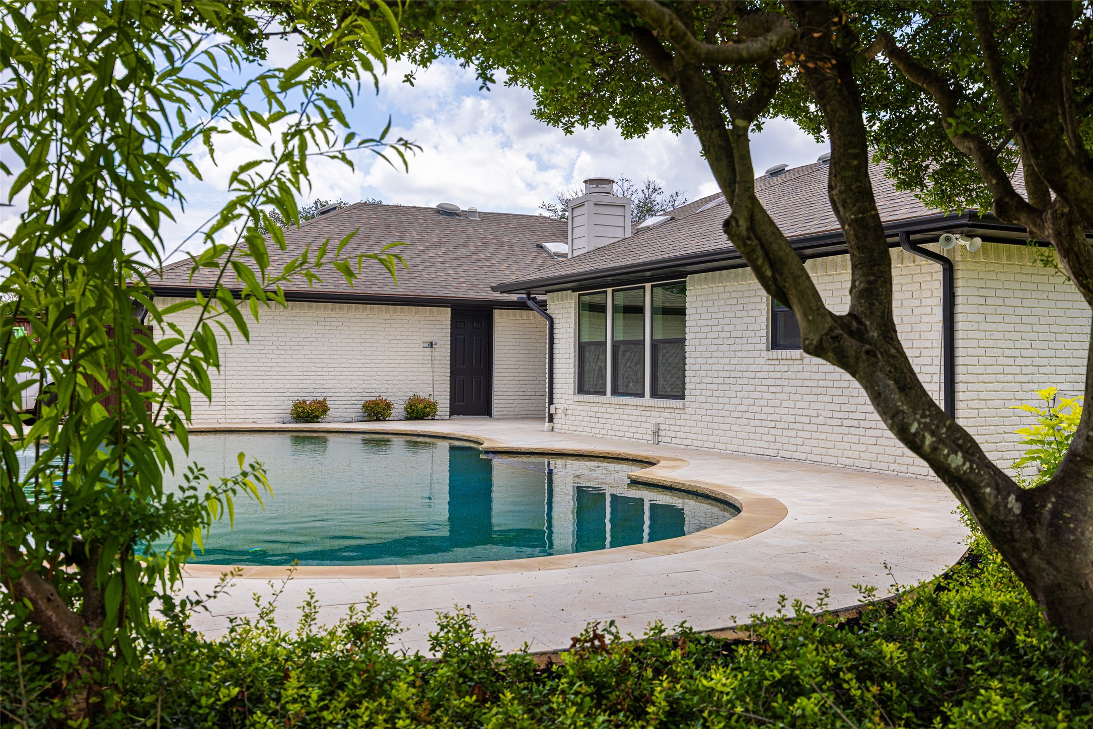 6415 Barkwood Lane Dallas TX 75248