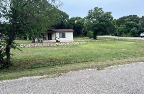 2605 Pinoak Street Granbury TX 76048