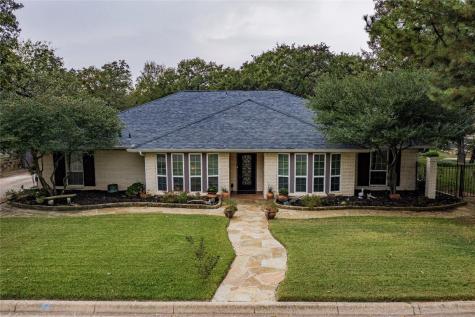 2214 Canyonwood Drive Arlington TX 76012