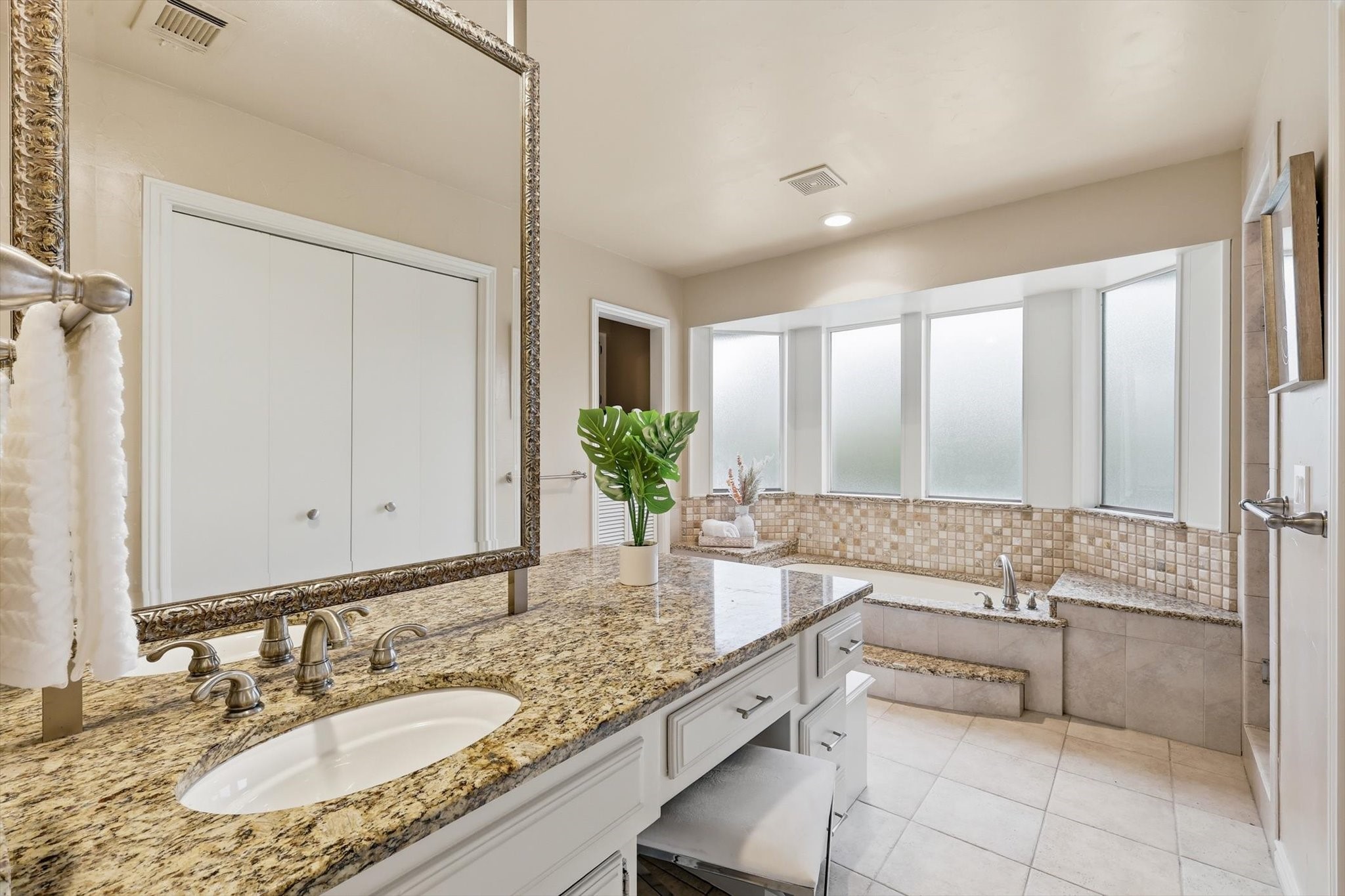 1912 Deerfield Drive Plano TX 75023
