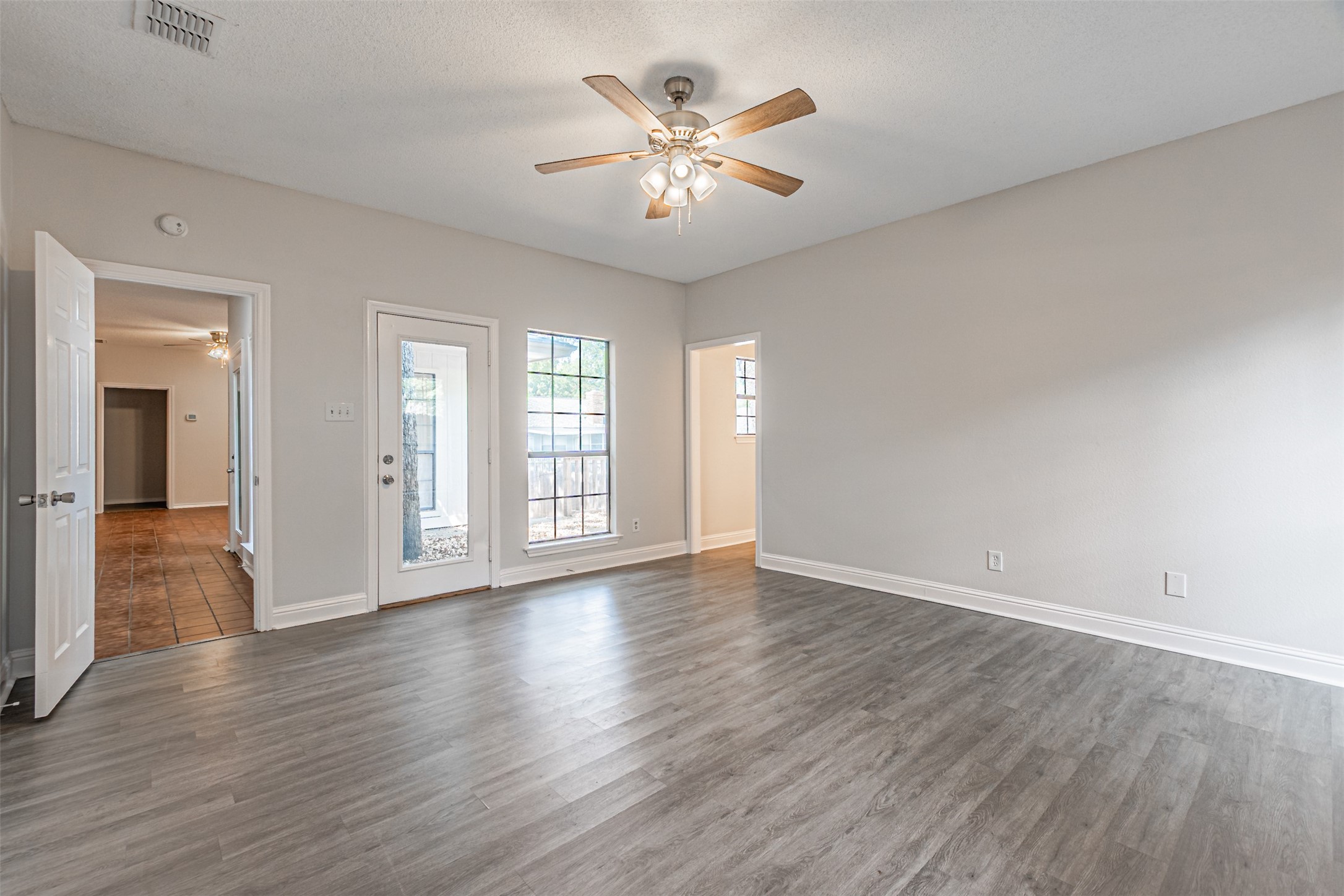 5209 Smokerise Court Arlington TX 76016