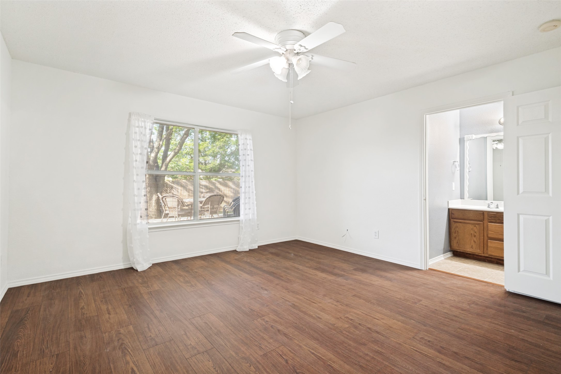 2824 Custer Drive Corinth TX 76210