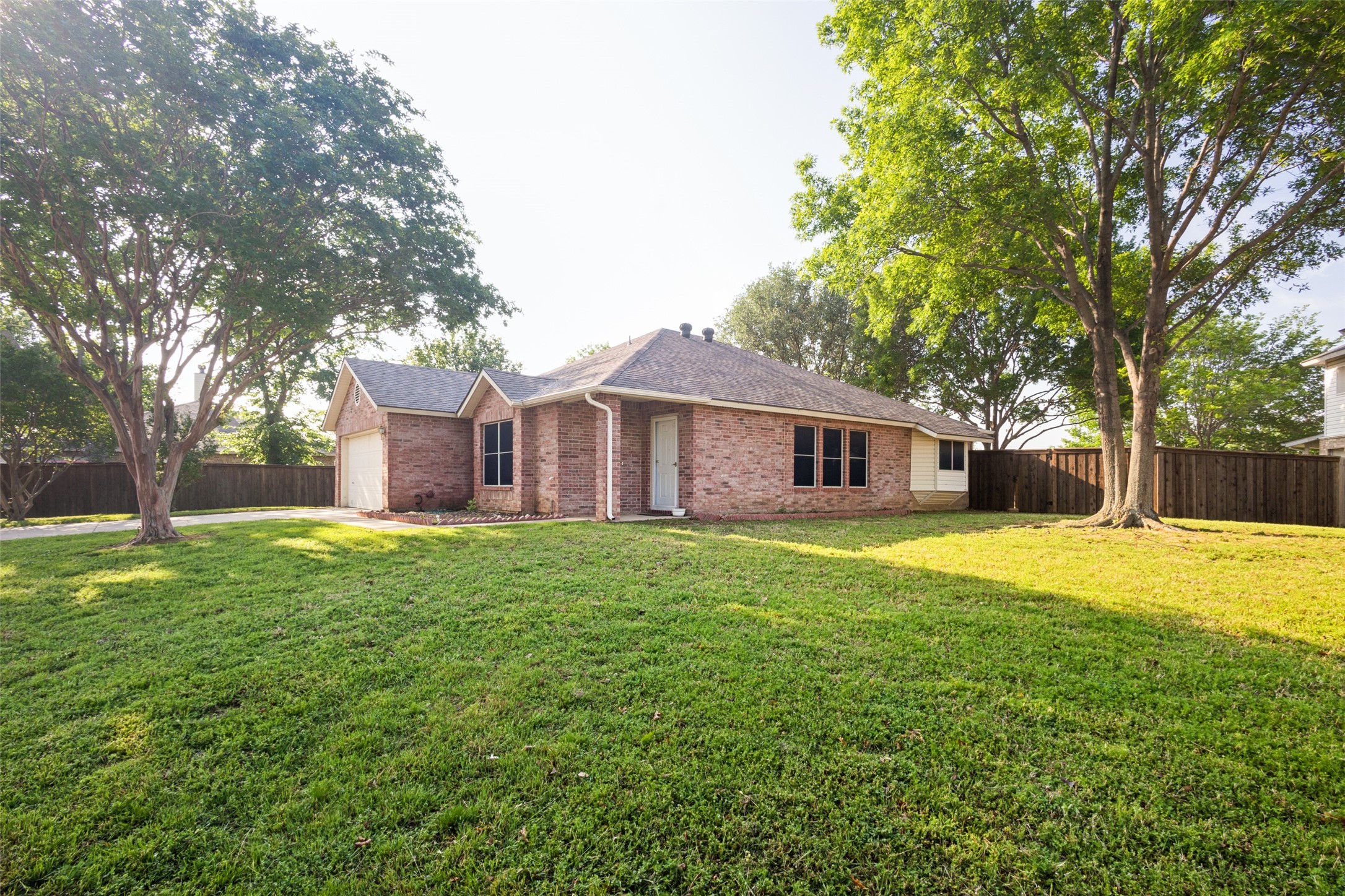 2824 Custer Drive Corinth TX 76210