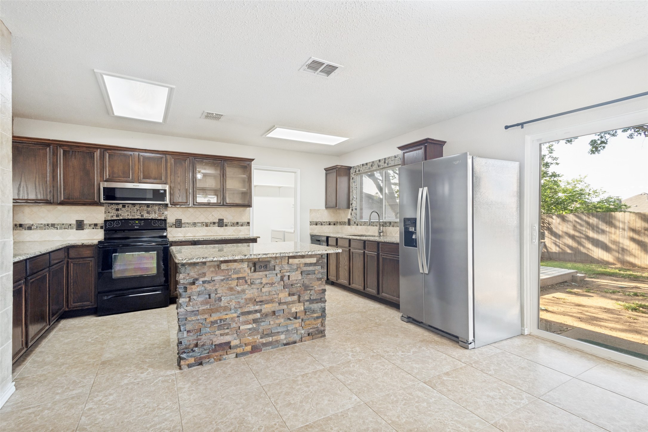 2824 Custer Drive Corinth TX 76210