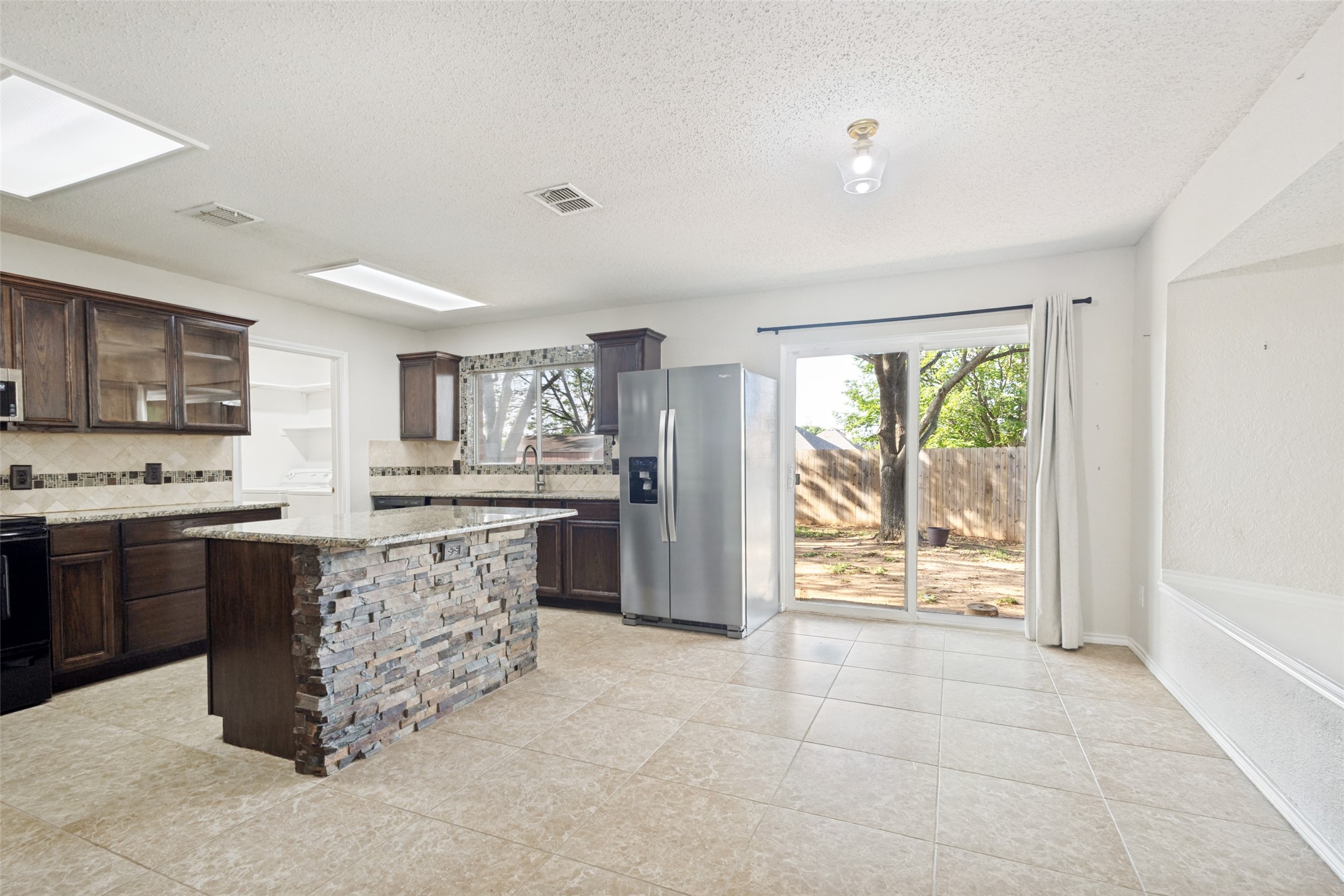 2824 Custer Drive Corinth TX 76210