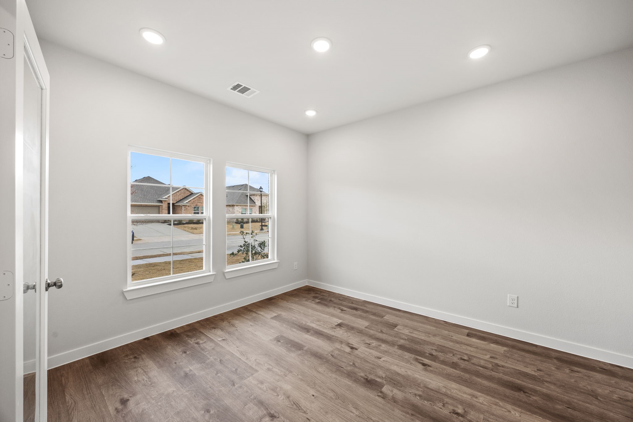329 Amberville Drive Red Oak TX 75154