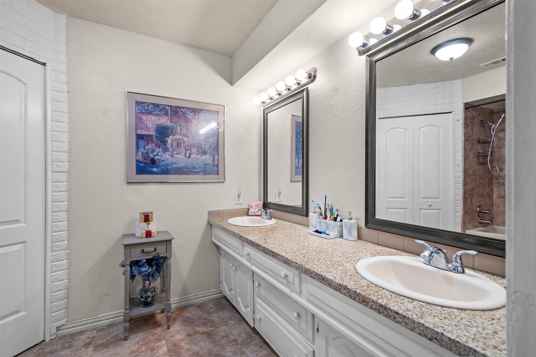 316 Brookwood Drive Desoto TX 75115