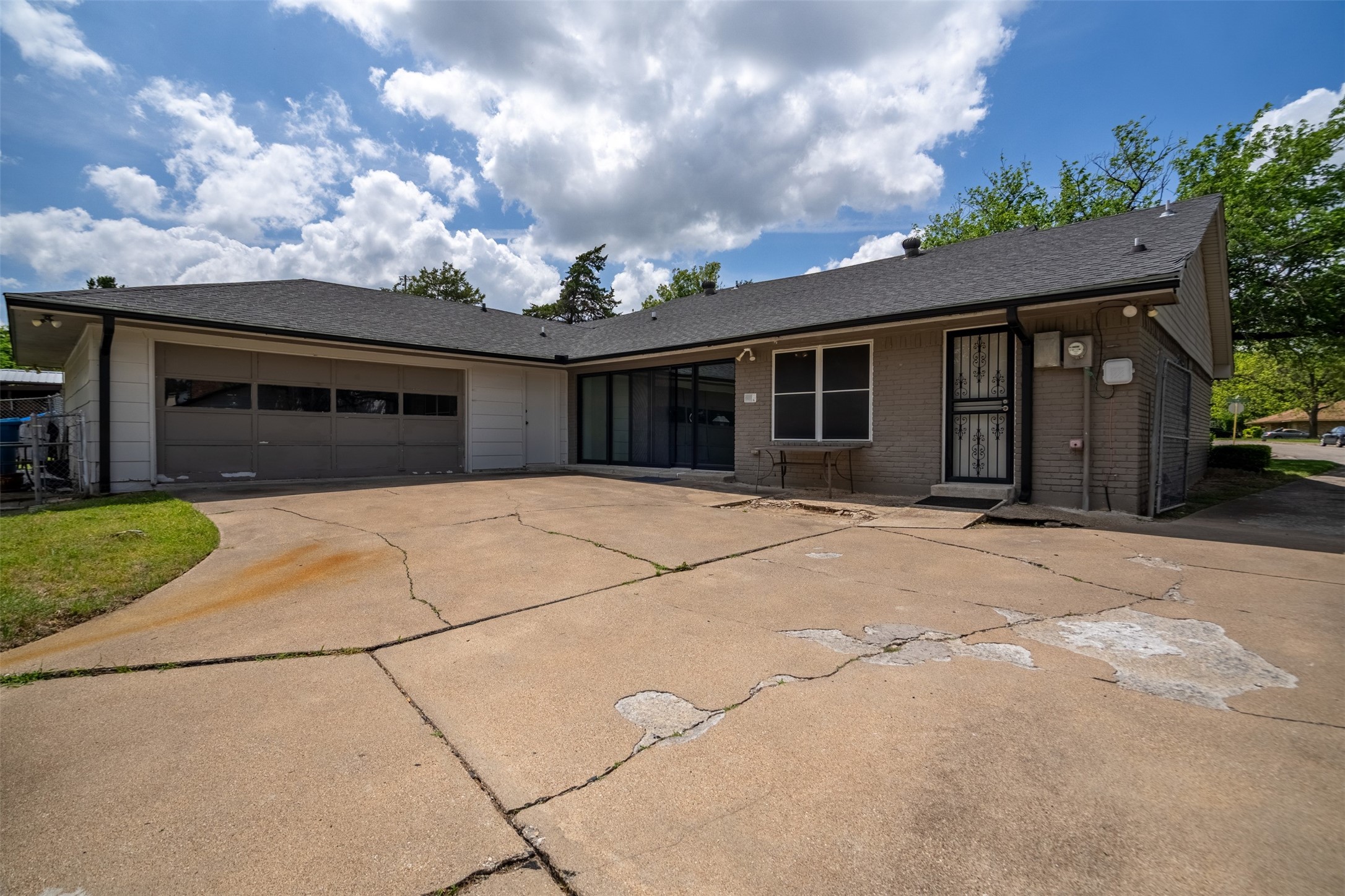 316 Brookwood Drive Desoto TX 75115
