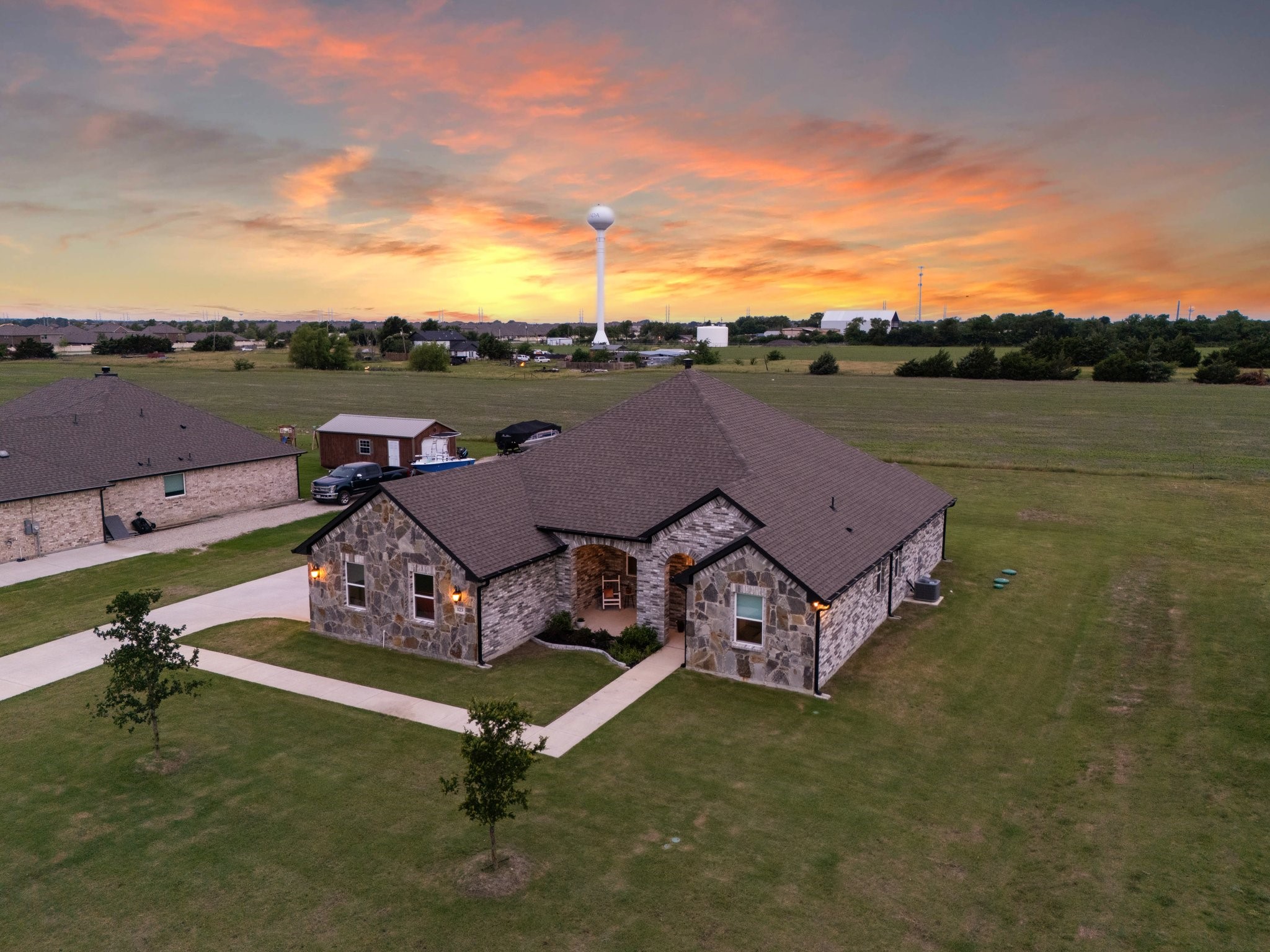 123 Cedar Elm Lane Nevada TX 75173