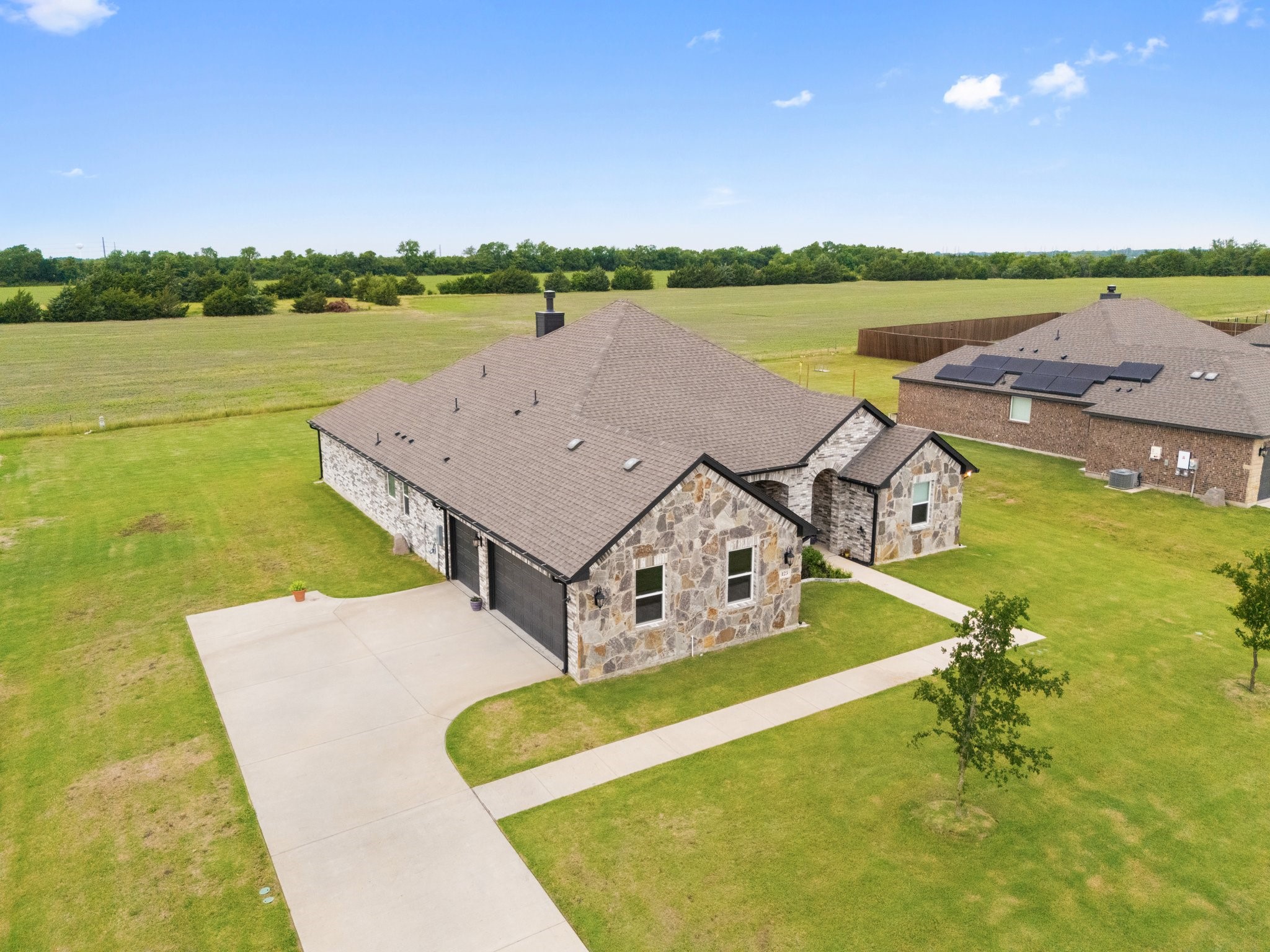 123 Cedar Elm Lane Nevada TX 75173