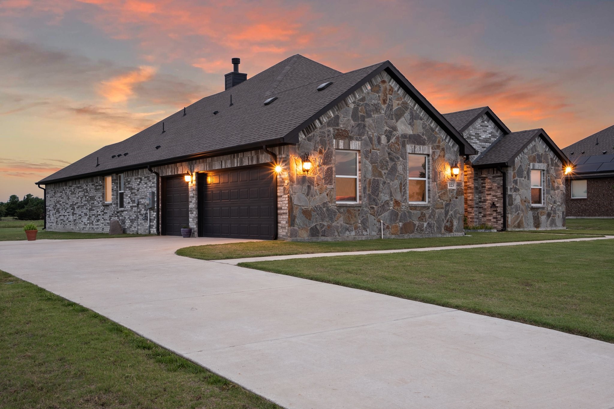 123 Cedar Elm Lane Nevada TX 75173