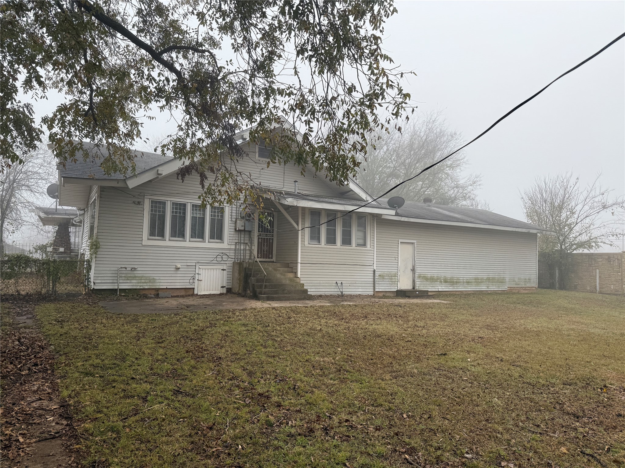 215 W Sears Street Denison TX 75020