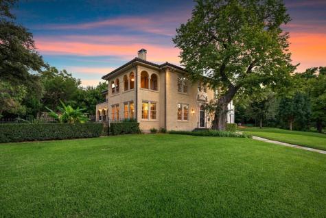 2217 Winton Terrace W Fort Worth TX 76109