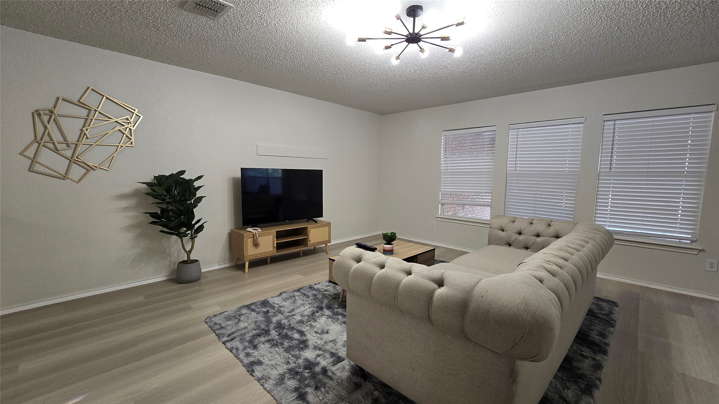 5256 Chessie Circle Haltom City TX 76137