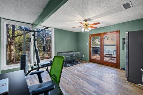 1612 Lakecrest Circle Granbury TX 76048