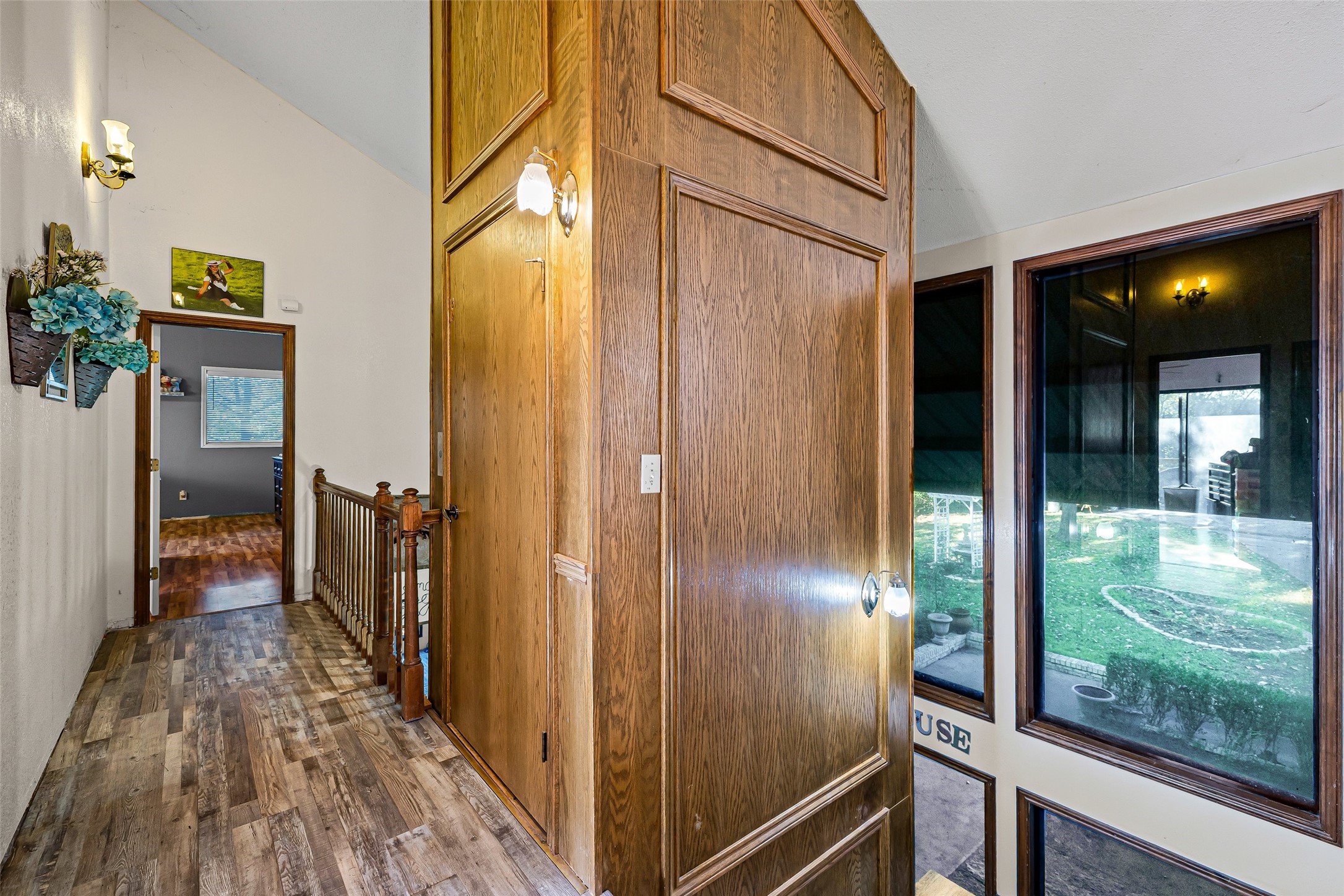 1612 Lakecrest Circle Granbury TX 76048