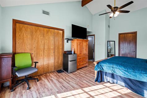 1612 Lakecrest Circle Granbury TX 76048