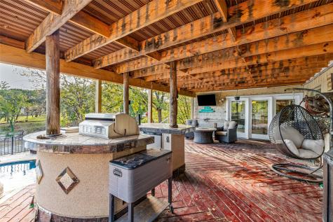 1612 Lakecrest Circle Granbury TX 76048