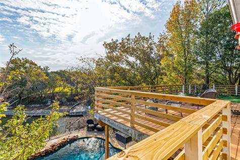 1612 Lakecrest Circle Granbury TX 76048