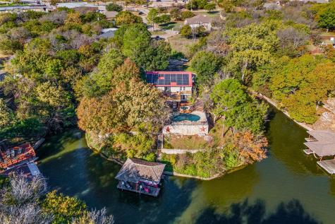 1612 Lakecrest Circle Granbury TX 76048