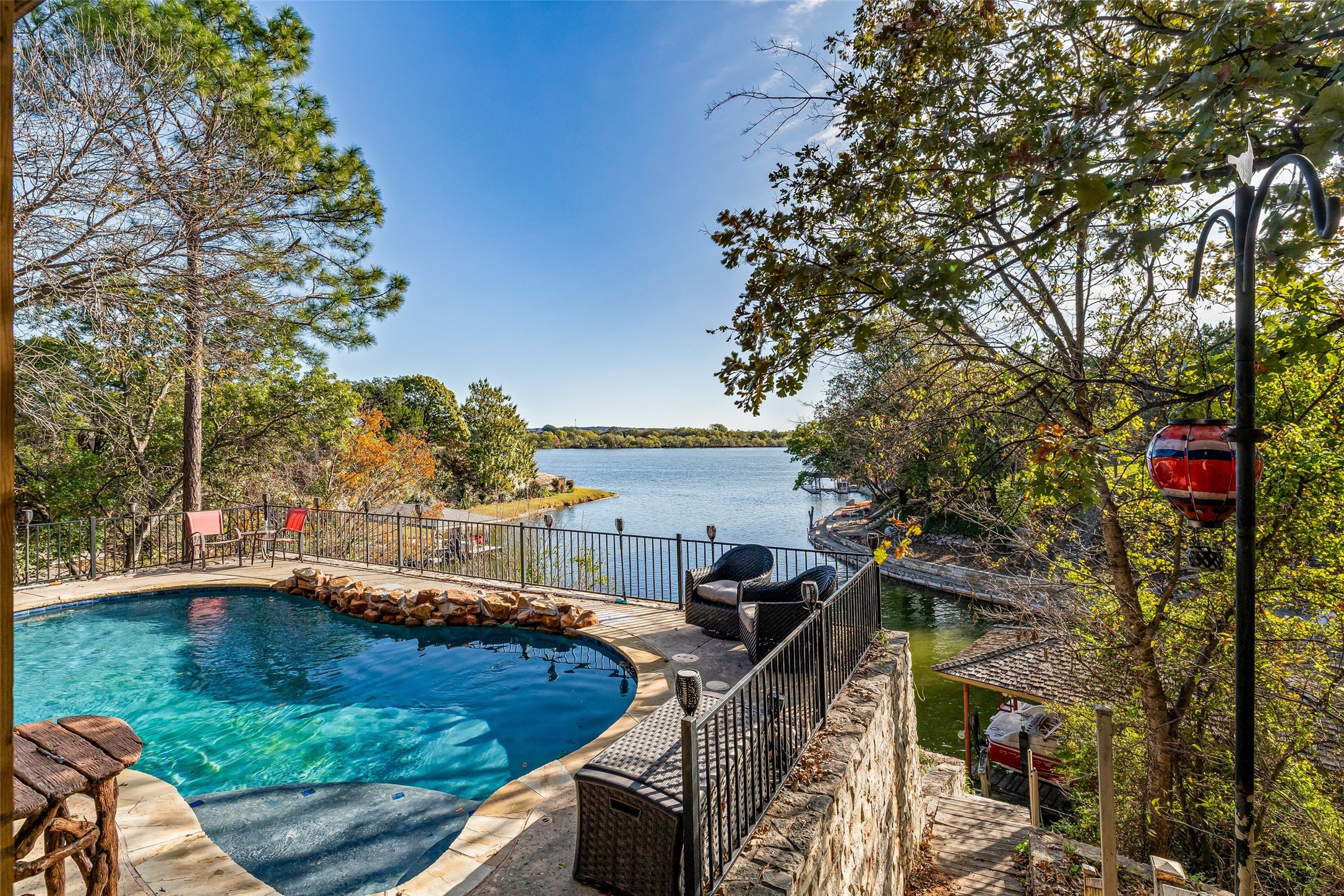 1612 Lakecrest Circle Granbury TX 76048