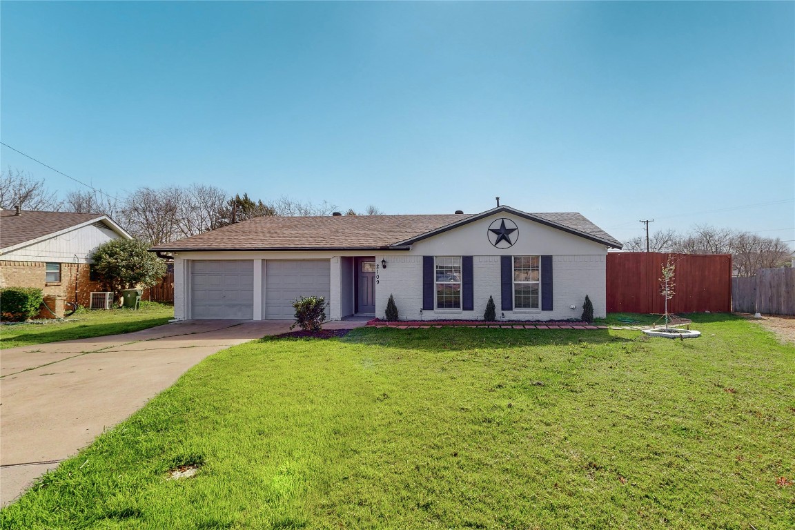2109 Jeannette Court Arlington TX 76010