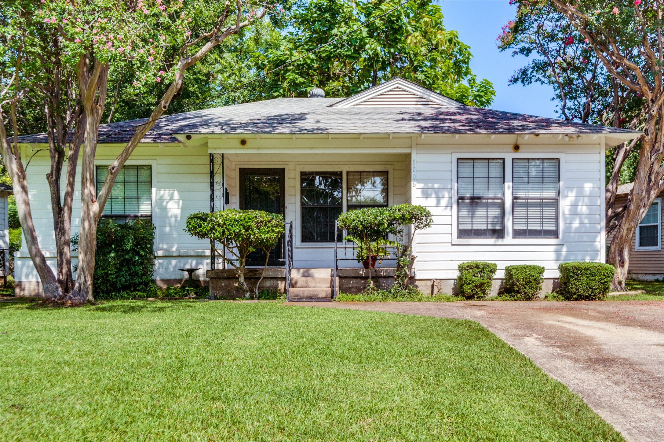 1008 Blaylock Circle S Irving TX 75061