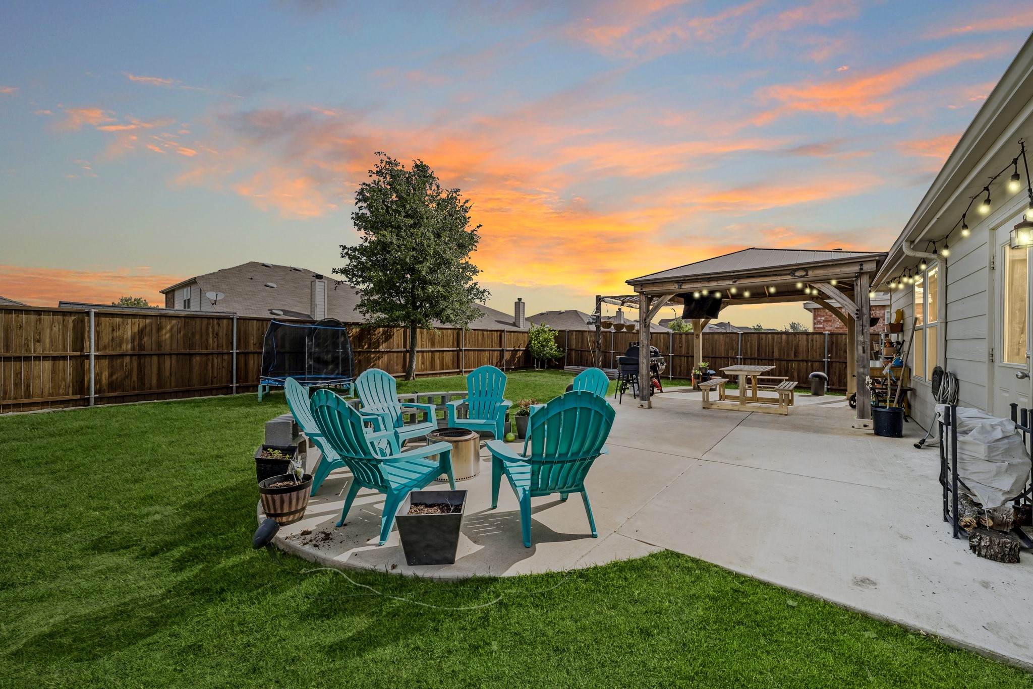 1709 Waggoner Drive Aubrey TX 76227